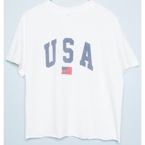 🇺🇸Brandy Melville USA tee🇺🇸